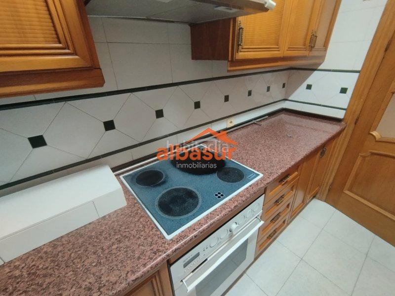 Foto fdd9355c-22a8-4279-a713-988d30688609. Appartamento con riscaldamento in Ciudad Jardín - Zoco Córdoba