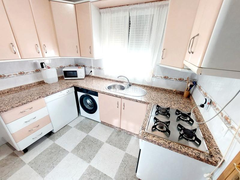 Foto e58e38c6-2edc-43e7-bdfa-aa08369c95e2. Casa amb xemeneia calefacció a El Higuerón Córdoba