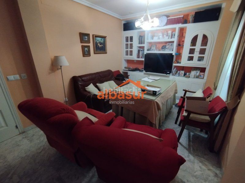 Foto bd43dcfd-cdae-405b-9f12-a414f0202ef9. Casa amb calefacció aparcament a casco histórico - ribera - san basilio Córdoba