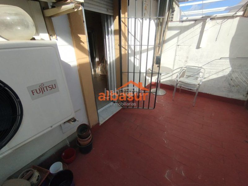 Foto cce1d7d6-61c7-4638-8933-97edd8e24464. Casa amb calefacció aparcament a casco histórico - ribera - san basilio Córdoba