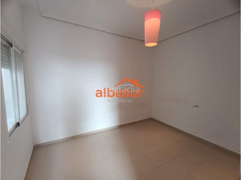 Foto 278859e1-9d66-4441-b3ea-2add641de25d. Casa amb calefacció a Campo de la Verdad - Miraflores Córdoba