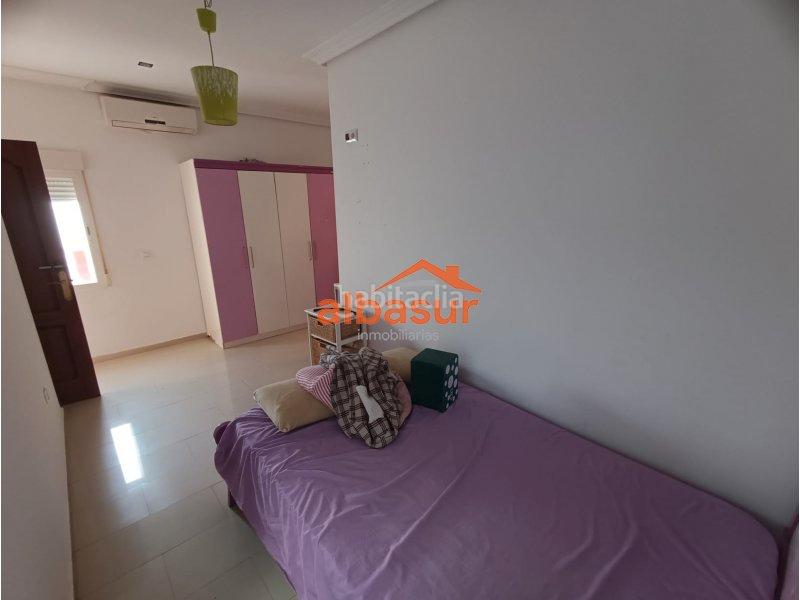 Foto 635cb4ed-b719-44e1-b61a-3dd7a21313b1. Casa amb calefacció a Campo de la Verdad - Miraflores Córdoba