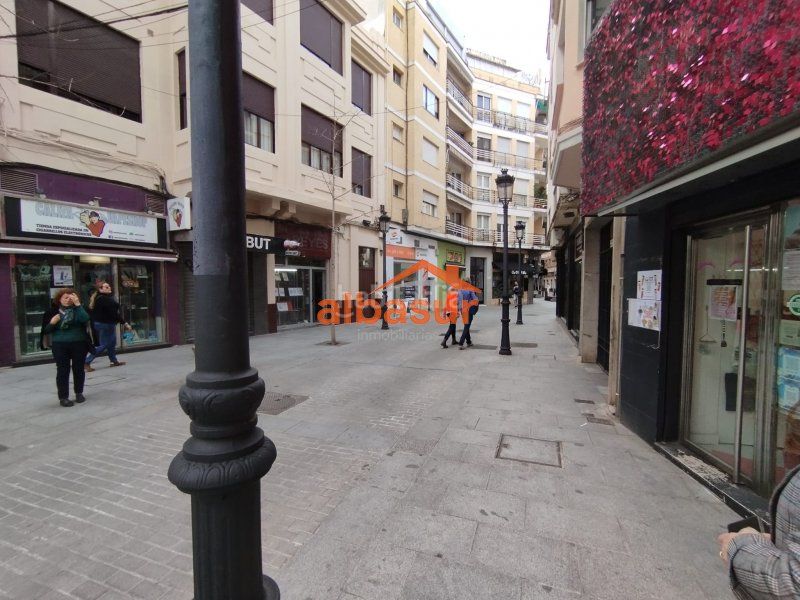 Foto 0d7720b8-c036-4a73-973f-6a0d8eba9252. Local comercial a Centro Córdoba