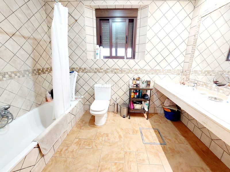Foto f194e7a4-03c6-4938-9afa-984c26aa7312. Masía en avenida doña manuela 1b excelente chalet rústico sin barreras arquitectónicas en la colina en Córdoba