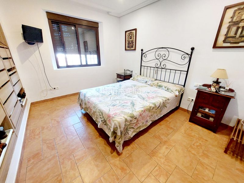Foto ff8e7914-f3bf-486d-b2ff-957e2d1b2d7c. Masía en avenida doña manuela 1b excelente chalet rústico sin barreras arquitectónicas en la colina en Córdoba