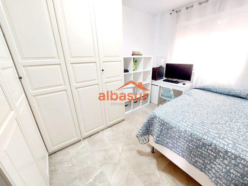 Foto af19e299-cac4-4d38-9b53-ad63f1457086. Pis amb calefacció aparcament piscina a Tablero Bajo - Arruzafilla Córdoba