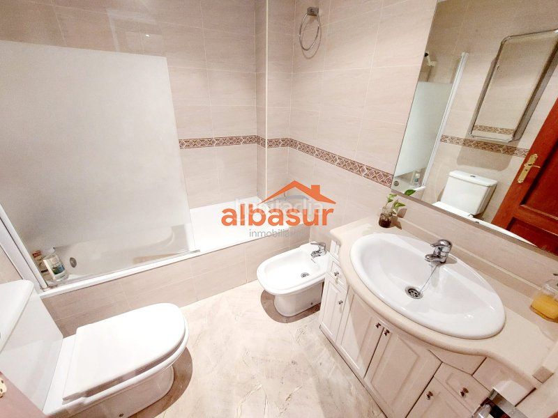 Foto b55b355c-6ffc-4643-995c-14cc9fa5637a. Pis amb calefacció aparcament piscina a Tablero Bajo - Arruzafilla Córdoba