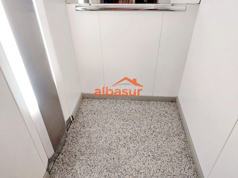 Foto ba22604d-65d4-4a0f-995a-35c3a38845b6. Pis amb calefacció aparcament piscina a Tablero Bajo - Arruzafilla Córdoba