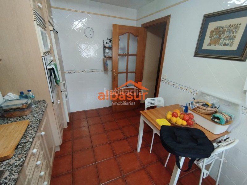 Foto 50b1a199-e5c2-411c-a991-63b7dbf233dc. Casa amb calefacció aparcament a Huerta de la Reina - Trassierra Córdoba