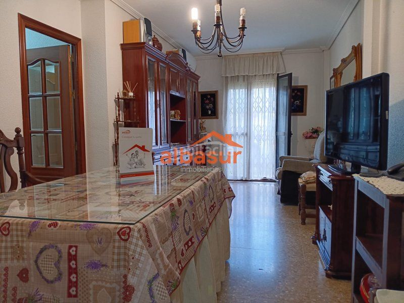 Foto 25d3ef17-f2a7-4c32-a28e-03d9e148fc94. Pis a Sta. Marina - San Andrés - San Pablo - San Lorenzo Córdoba