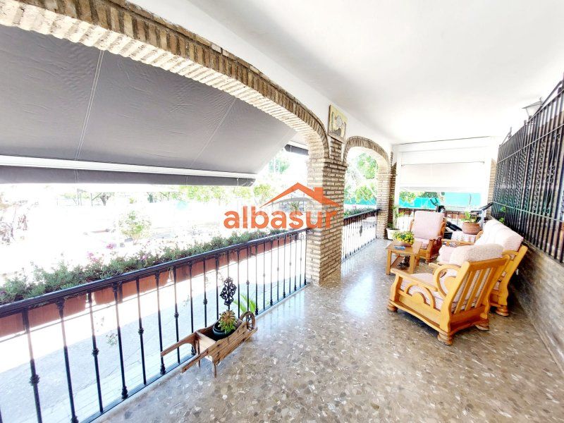 Foto 83493b35-d9b5-4c8b-825c-5452e6c25f0e. Chalet en calle la colina 134d excelente chalet hipotecable con piscina en la colina en Córdoba