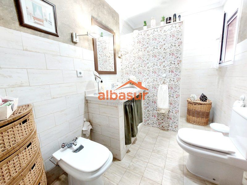 Foto ac149ef2-0db1-44bb-9de0-47cfba9ede58. Chalet en calle la colina 134d excelente chalet hipotecable con piscina en la colina en Córdoba