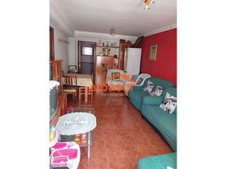 Piso en Santa Rosa - Valdeolleros