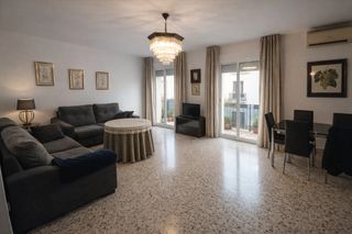 Pis a Plaza de aguayos 5. Gran piso de 114 m² en san pedro, con baño y aseo