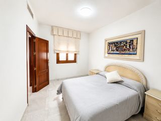 Apartment in Calle ángel de saavedra 3