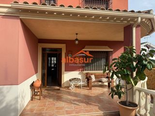 Chalet  Calle alcornoque. Chalet maravilloso en alcolea