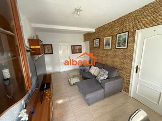 Pis a Sector Sur. Acogedor piso exterior listo para entrar a vivir en parte baja