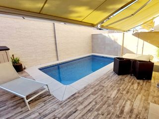 Casa adossada  Carretera de madrid 67. Excelente casa seminueva en alcolea con piscina propia y garaje