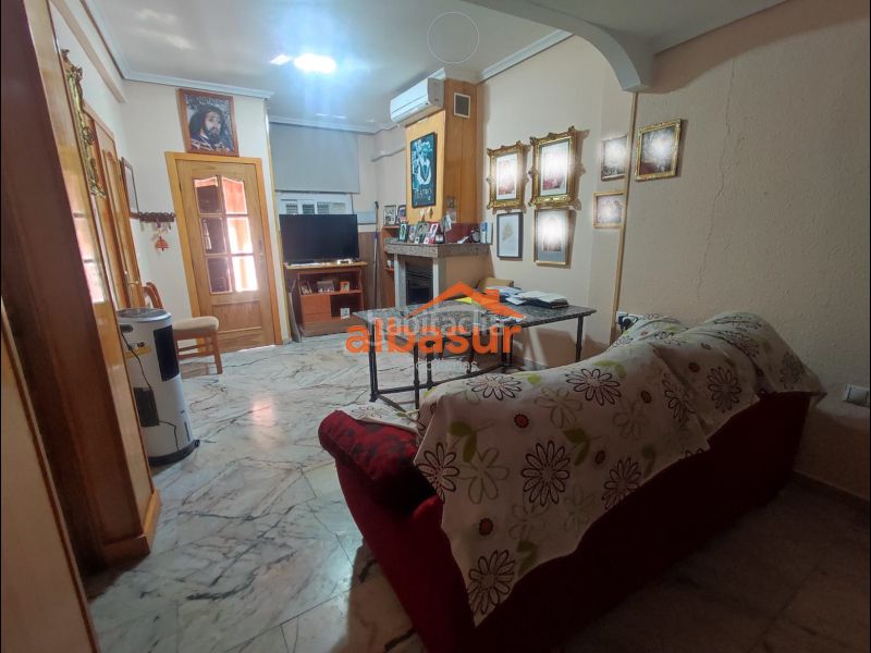 Foto ca097a6a-9201-4254-9530-a8ecc8acd66f. Casa amb xemeneia calefacció a Campo de la Verdad - Miraflores Córdoba