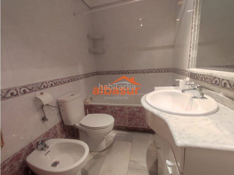 Foto cbc53e76-2ac2-4fd8-8b9a-5471b4fb8c3c. Casa amb xemeneia calefacció a Campo de la Verdad - Miraflores Córdoba