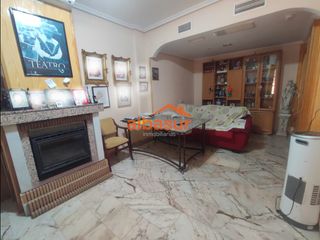 Maison à Campo de la Verdad - Miraflores. Casa para entrar a vivir en campo de la verdad parte alta.