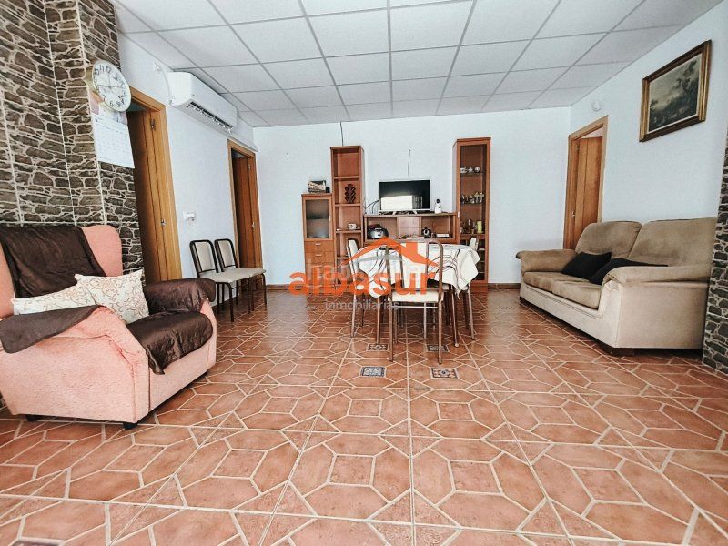Foto e841a2db-cd99-4177-8ecb-162c184ebed4. Haus in calle cuevas bajas 57 in Almodóvar del Río