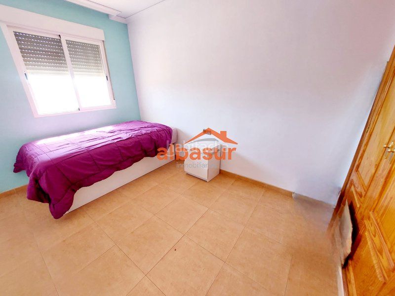 Foto 70be327a-3a17-407e-8449-cb8b8fe793af. Chalet en avenida doña manuela 47 doña manuela (la colina) excelente parcela con 2 casas independientes y piscina en Córdoba