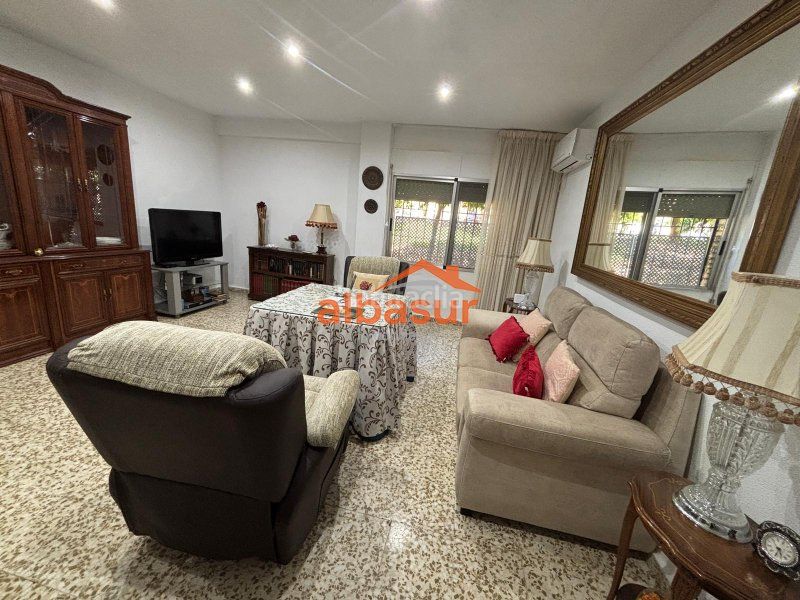 Foto f6d11f65-ad5d-41e3-a655-f0865e0253c1. Pis a Fátima - Levante Córdoba