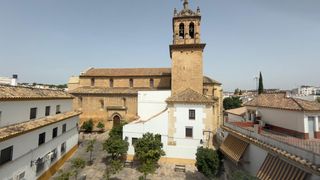 Etagenwohnung in Plaza de santa marina 6. ¡oportunidad única en un lugar emblemático y con encanto!