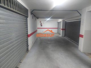 Aparcament cotxe a Avenida Virgen de las Angustias 19