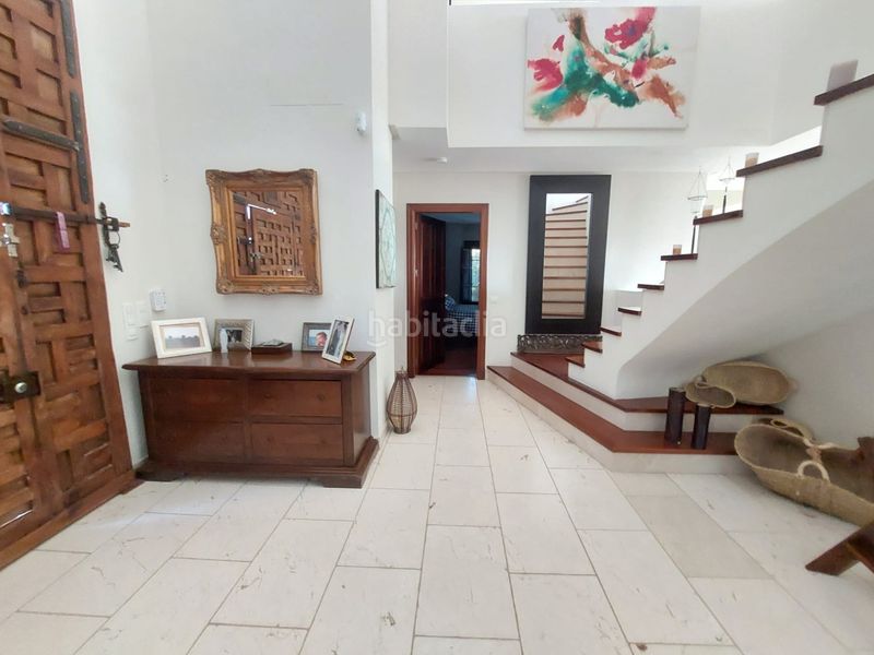 Foto aad5b51c-f922-4ce3-bb76-b750c088535b. Chalet en carretera santa maria de trassierra 2a excelente chalet de lujo seminuevo independiente con piscina cercano a hipercor en Córdoba