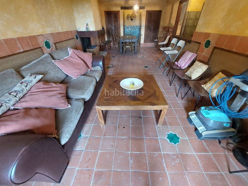 Foto f69e6ad8-3e93-4cd5-9c6e-ed40a53aeb4e. Chalet en carretera santa maria de trassierra 2a excelente chalet de lujo seminuevo independiente con piscina cercano a hipercor en Córdoba