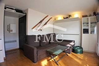 Location Studio à Rue du torrent 12. Estudi amb vistes