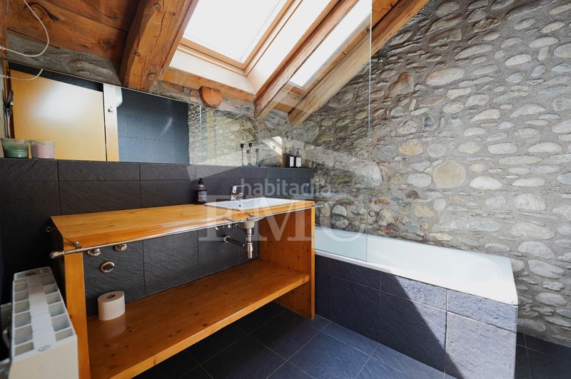 Foto 236df729-8d12-439e-9aff-3b3ce9de68c7. Casa adossada a rue du belloch 12 a Bourg-Madame