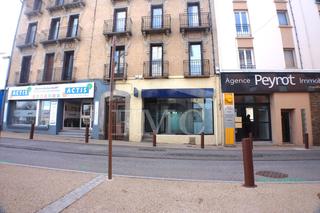 Lloguer Local Comercial a Avenue porte de france 11. Local en lloguer a bourg-madame