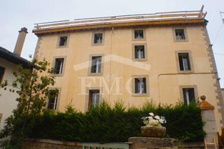 Appartement à Rue des casteillets 5. Àtic a osseja reformat