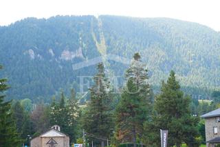 Pis a Avinguda cerdanya 4. Apartament amb terrassa a peu de pistes