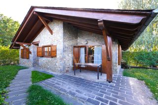 Location Maison à Avinguda de la cerdanya 39a. Casa aparellada al cente d’alp