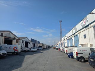 Rent Industrial building in Desconocido 68. Nave de 1135 metros tartessos economica