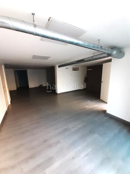 Foto 2f1a9869-a80e-472c-8f10-a5f33a48e4f7. Lloguer local comercial a alameda sundheim 6 a Reina Victoria - Matadero Huelva