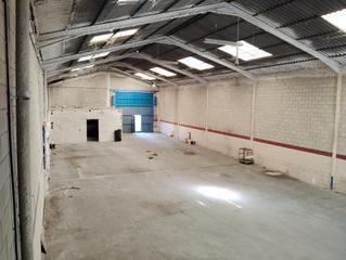 Lloguer Nau industrial a Plaza tartessos 18. Nave en poligono tartessos a buen precio