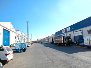 Miete Fabrikhalle in Plaza tartessos 18. Nave en poligono tartessos a buen precio