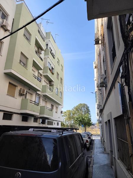 Foto 06e8c0a6-b4db-4e77-a88d-fee1404bec5e. Local commercial dans calle aviador ramón franco 7 dans Huelva