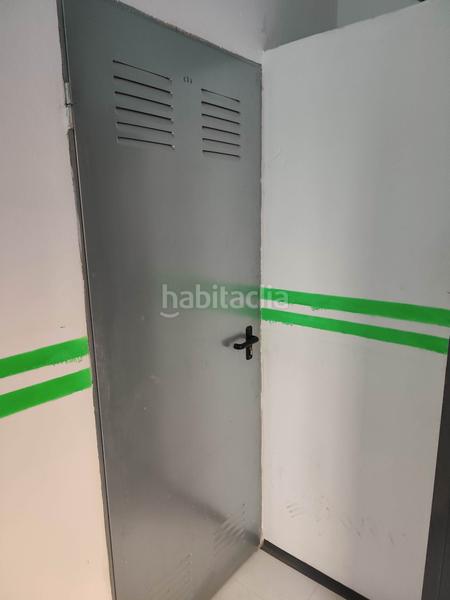 Foto 808c39a6-aac2-48ba-8e74-7962426b9a2a. Local commercial dans calle aviador ramón franco 7 dans Huelva