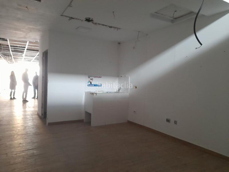 Foto 6b0c123c-debe-40e8-a558-18d1b1e3f0cb. Local comercial en La Roqueta Valencia