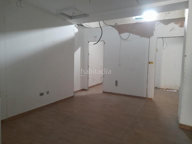 Foto 9f58a1cd-c03a-43ae-8699-f55cc56a751d. Local comercial en La Roqueta Valencia