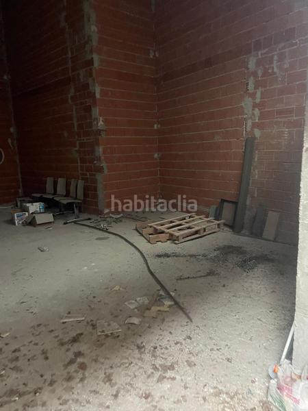 Foto 57a7318d-b4ce-4547-899d-159ebd572810. Location local commercial dans Parc Central Torrent