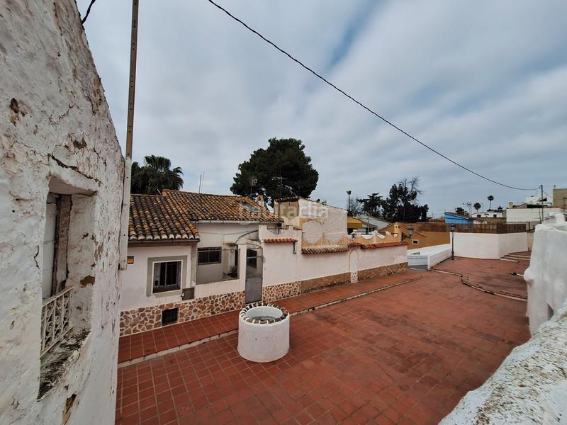 Foto 970108f0-a9d1-4e82-a0d3-abcd8337f037. Chalet avec cheminée dans Centro Ciudad Paterna