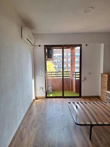 Foto 7809f34b-94fd-4ca4-8815-8cf2f8ee2a65. Alquiler piso en La Petxina Valencia