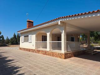 Chalet in Carrer d'Astúries